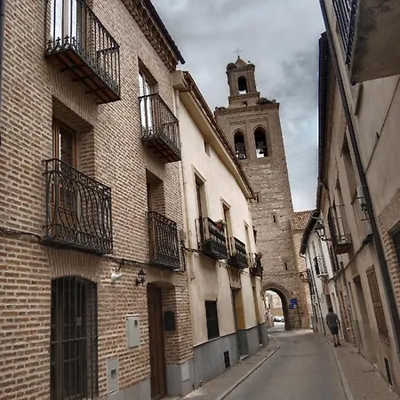 Apartamentos Turisticos La Casa Grande Arévalo Exterior photo